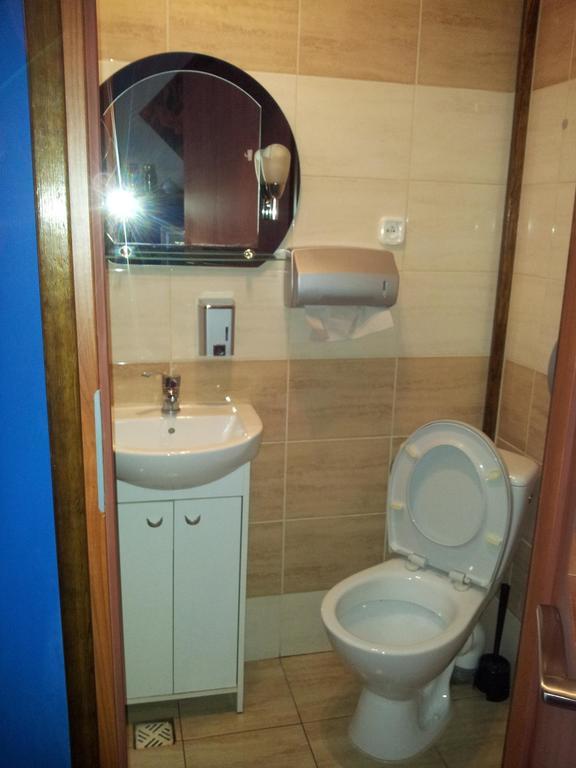 كراكوفيا Euro Hostel الغرفة الصورة