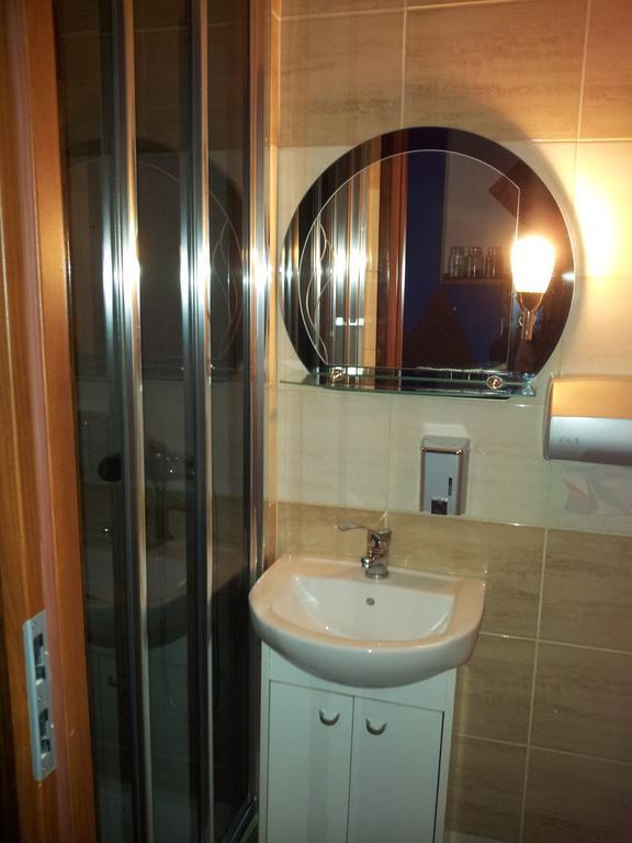 كراكوفيا Euro Hostel الغرفة الصورة